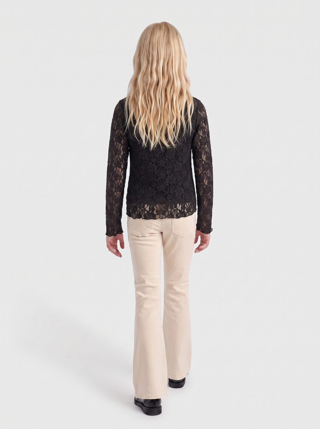 model_shot-back